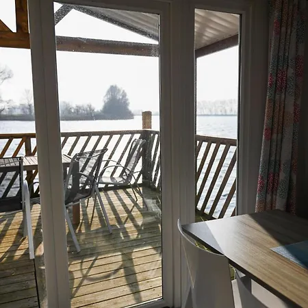 Holiday home - Hausboot 1 Suderstapel