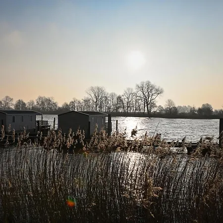 - Hausboot 1 Suderstapel