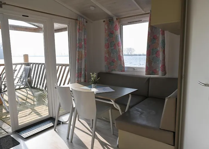 Vakantiehuis - Hausboot 1 *